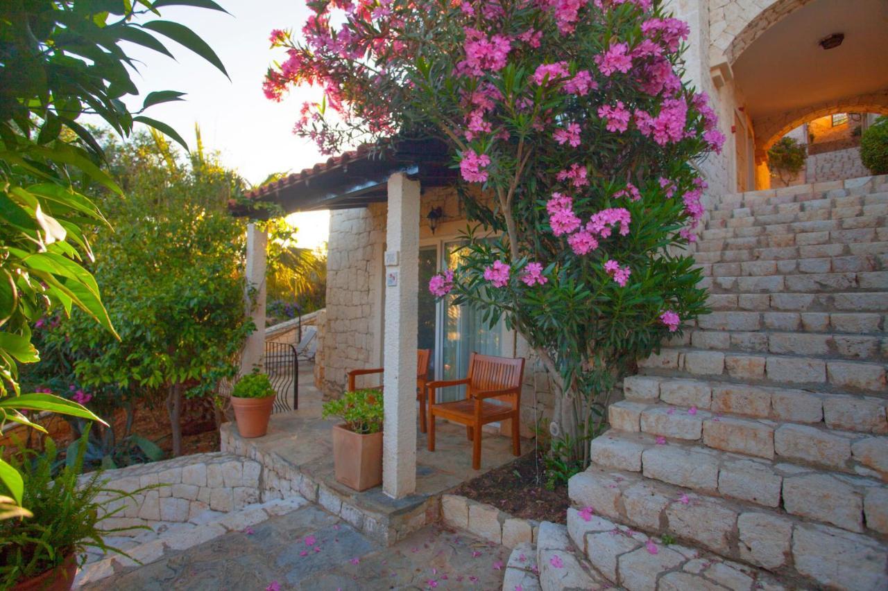 Mekvin Hotels Deniz Feneri Lighthouse Kaş Esterno foto
